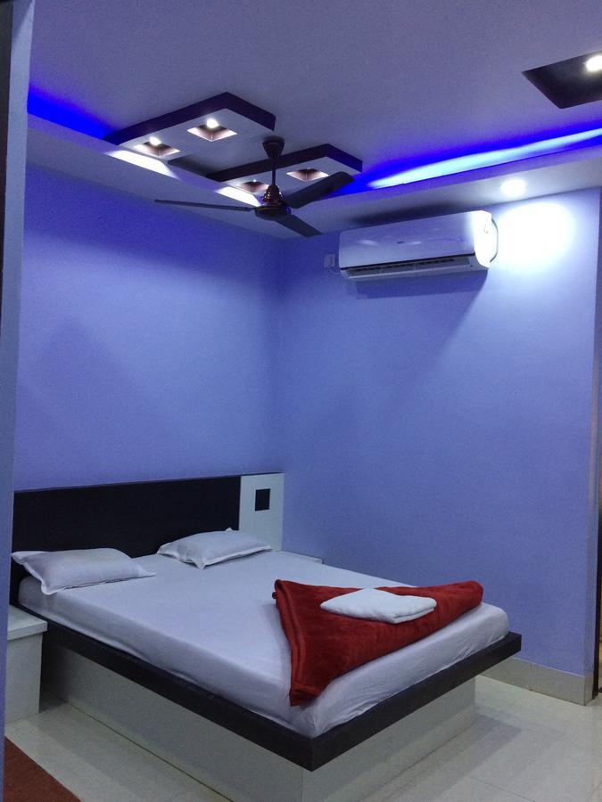Hotel Sharda Inn 德奥加尔 外观 照片