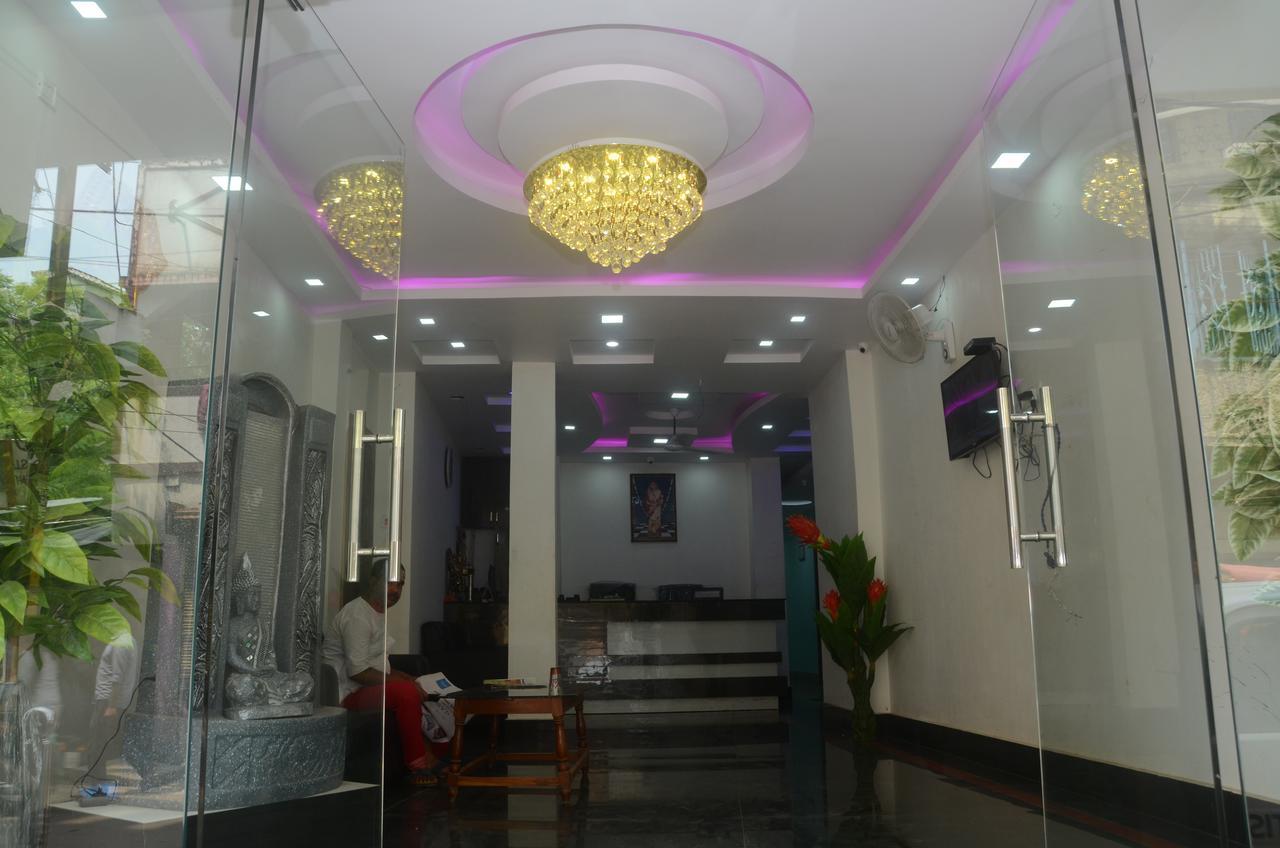 Hotel Sharda Inn 德奥加尔 外观 照片